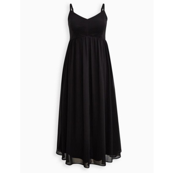 TORRID NWT Maxi Chiffon Pleated Dress - Picture 4 of 5